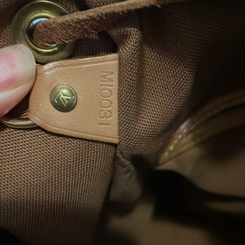Louis Vuitton Monogram Montsouris GM Backpack | Vintage LV Brown Canvas Leather - Picture 10 of 10